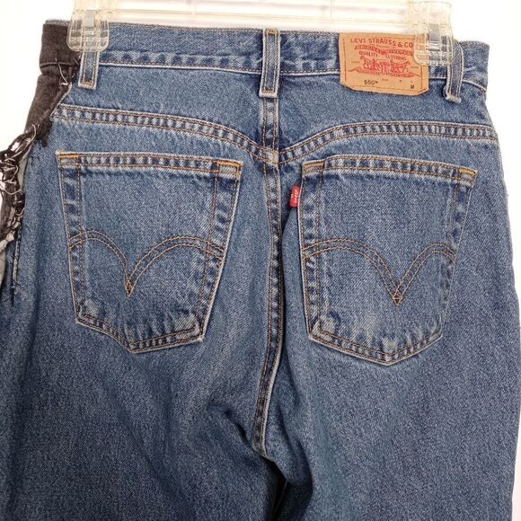 Vintage Levi's Jeans  - Picture 7 of 9